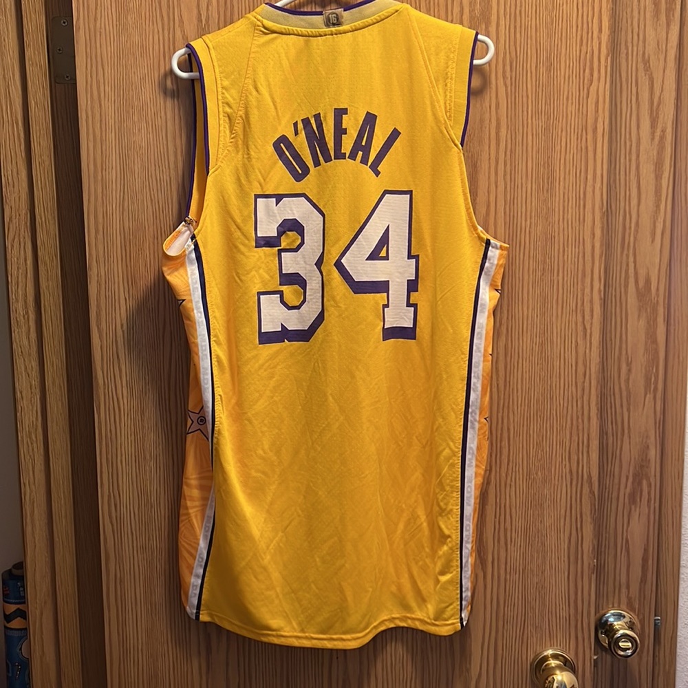 Promotional Lakers jersey for Shaquille O’Neal size extra-large - Picture 2 of 2